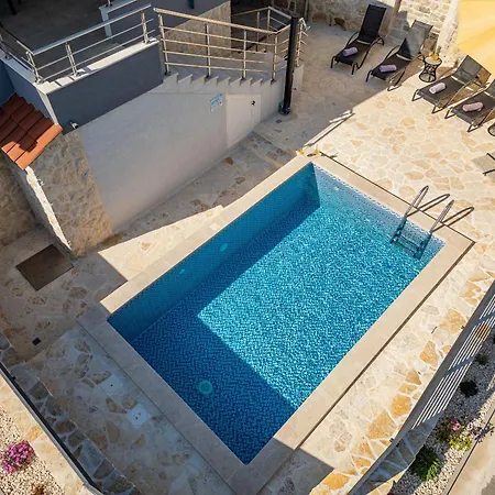 Villa Izvor Zadarvillas *