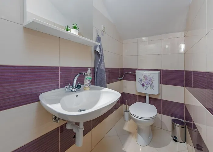 Izvor Zadarvillas * Bribir (Sibenik-Knin)