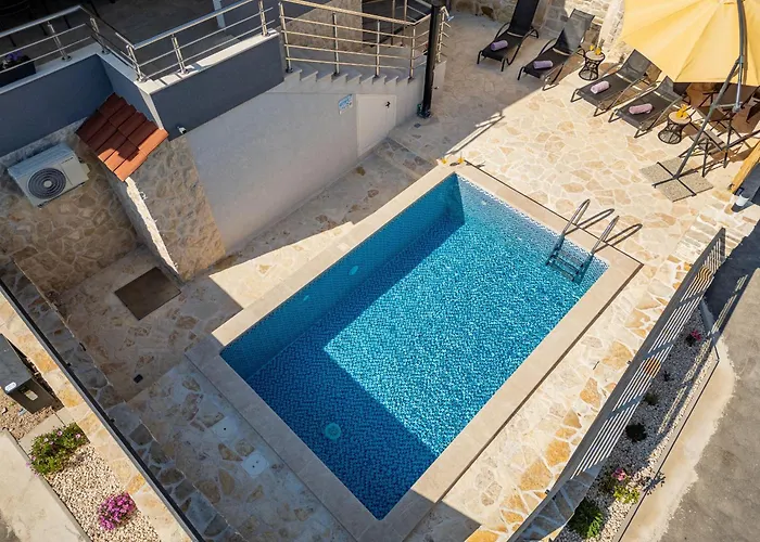 别墅 Izvor Zadarvillas *